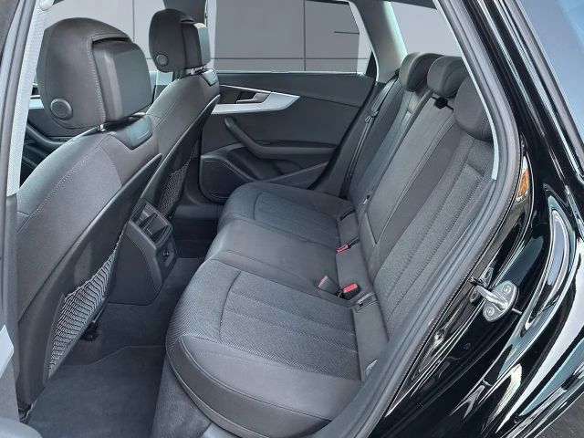 Audi A4 40 TFSI S-Tronic