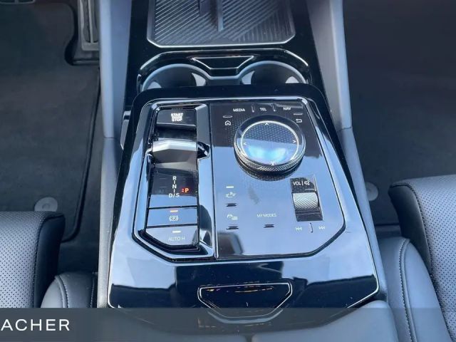 BMW 520 520i M-Sport Sedan