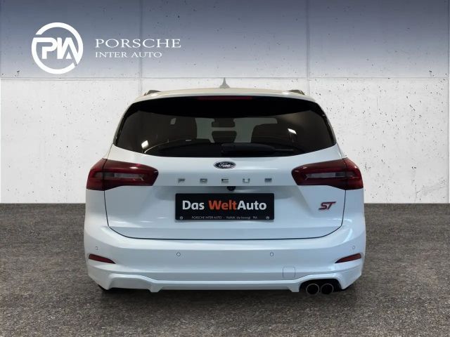 Ford Focus ST Line Wagon