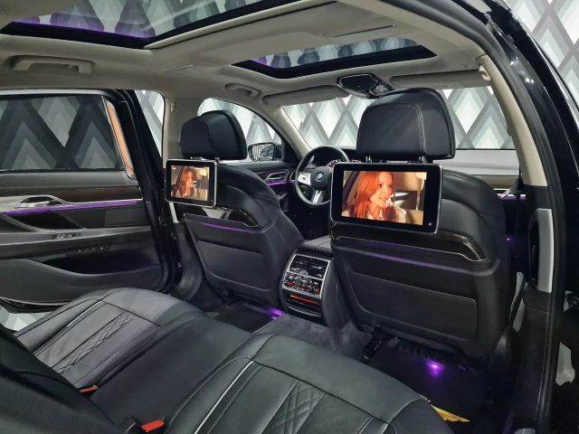 BMW 745 Sedan xDrive