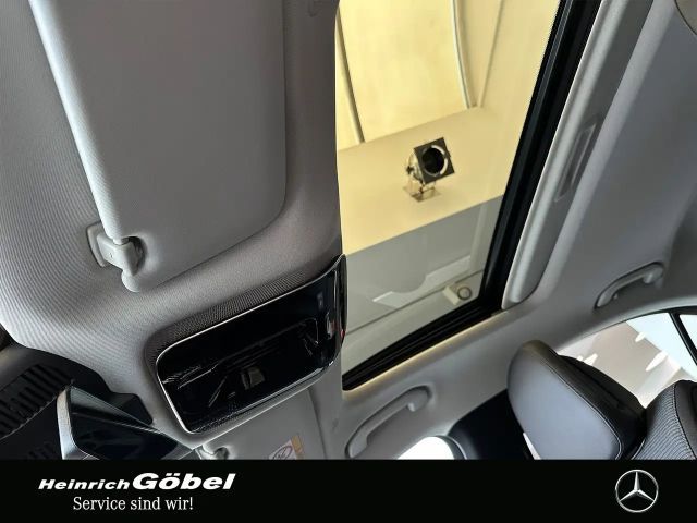 Mercedes-Benz C 200 AVANTGARDE Sedan