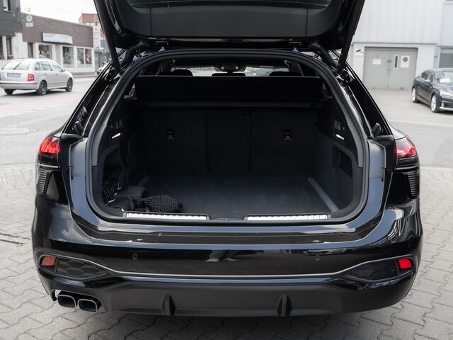 Audi A6 Avant Quattro S-Tronic