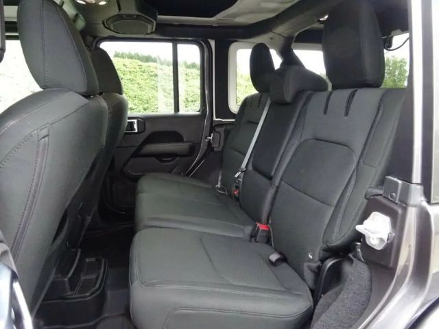 Jeep Wrangler 4xe Sahara