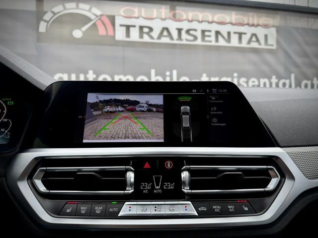 BMW 330 330e M-Sport xDrive