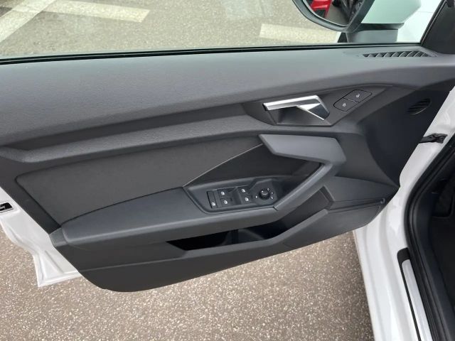 Audi A3 30 TFSI S-Tronic Sedan