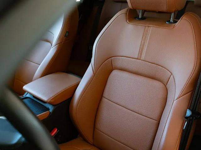 Jaguar F-Pace AWD P400e R-Dynamic S