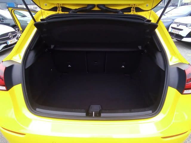 Mercedes-Benz A 160 Hatchback Style