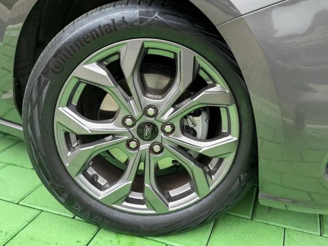 Ford Focus ST Line Wagon