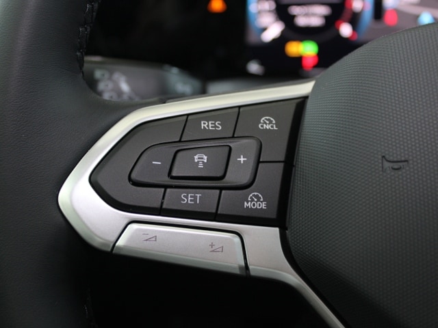 Volkswagen Golf 1.5 eTSI DSG Variant