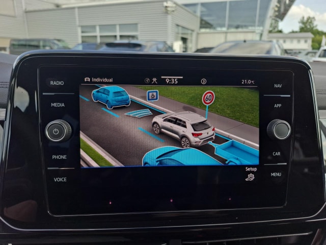 Volkswagen T-Roc 1.5 TSI DSG IQ.Drive R-Line