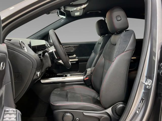 Mercedes-Benz GLA 200 AMG Line GLA 200 d