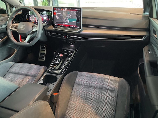 Volkswagen Golf 2.0 TSI DSG GTI