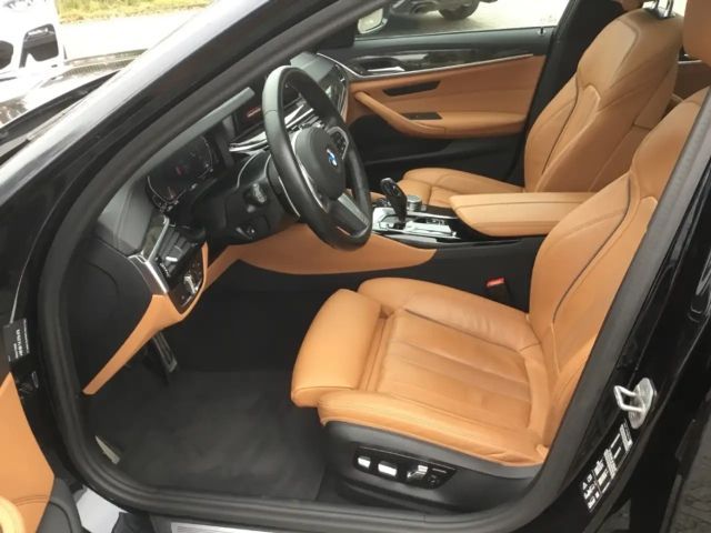 BMW 530 530d M-Sport Sedan xDrive