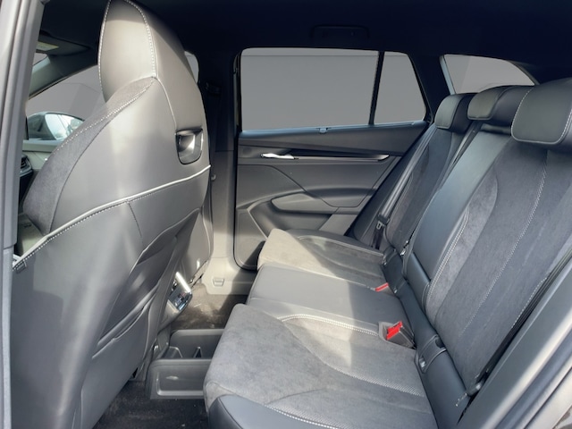 Skoda Enyaq AHK Navi ACC Virt LED PDC