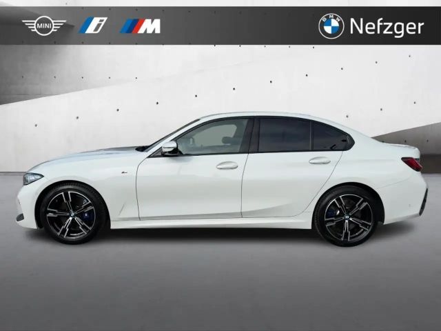 BMW 318 318i M-Sport Sedan