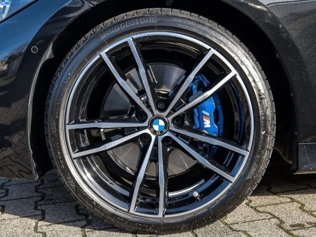 BMW 330 330d M-Sport Sedan