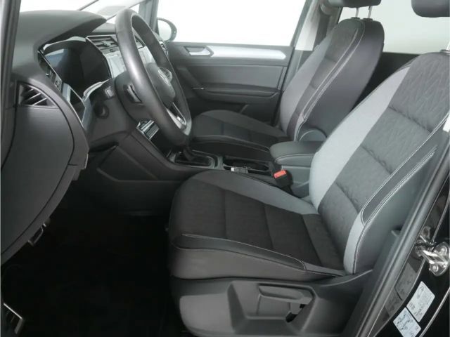 Volkswagen Touran 1.5 TSI DSG R-Line