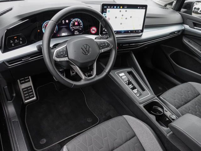 Volkswagen Golf 2.0 TDI DSG Life Variant