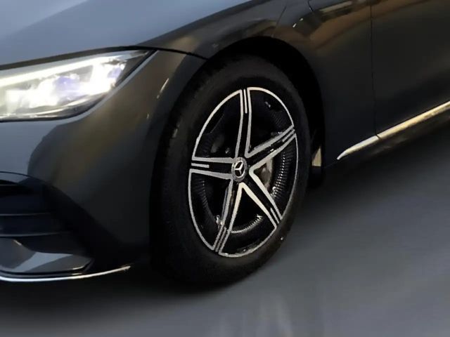 Mercedes-Benz EQE 300 AMG Line Sedan