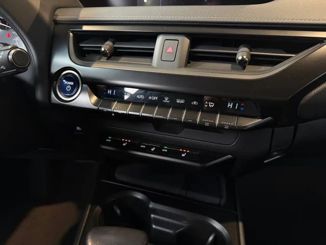 Lexus UX 250h Style Edition