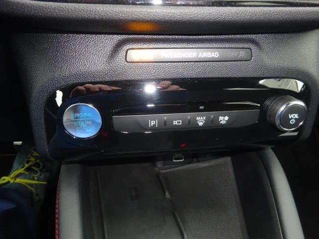 Ford Kuga Hybrid ST Line X