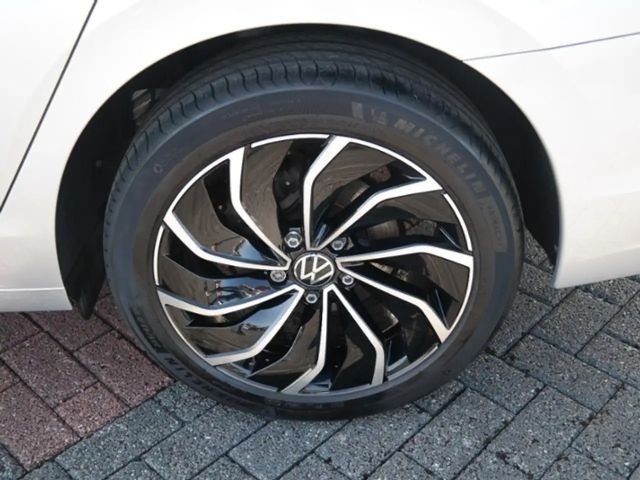 Volkswagen Golf DSG Golf VIII Life Variant