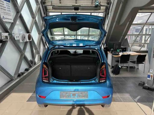 Volkswagen up! Move Move up!