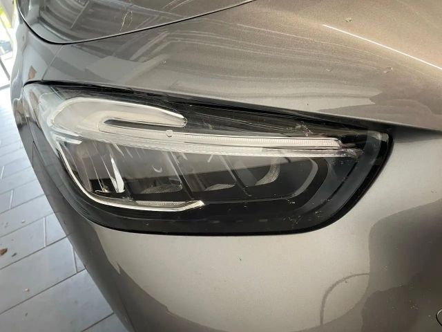 Mercedes-Benz B 200 Progressive Sedan