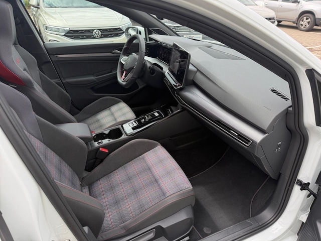 Volkswagen Golf 2.0 TSI GTI