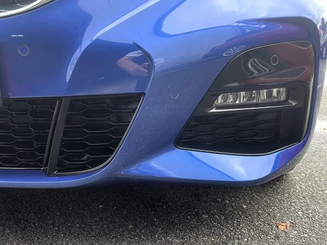 BMW 330 330e M-Sport Touring xDrive