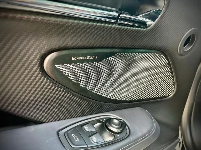 Aston Martin DB12 4.0 V8 Volante