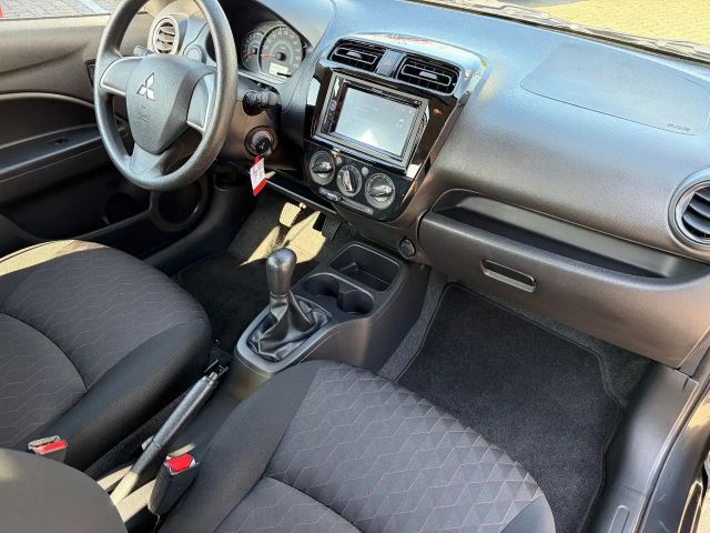 Mitsubishi Space Star Star