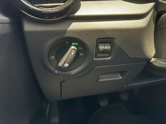 Skoda Fabia 1.0 MPI Essence ABS Fahrerairbag ESP SERVO