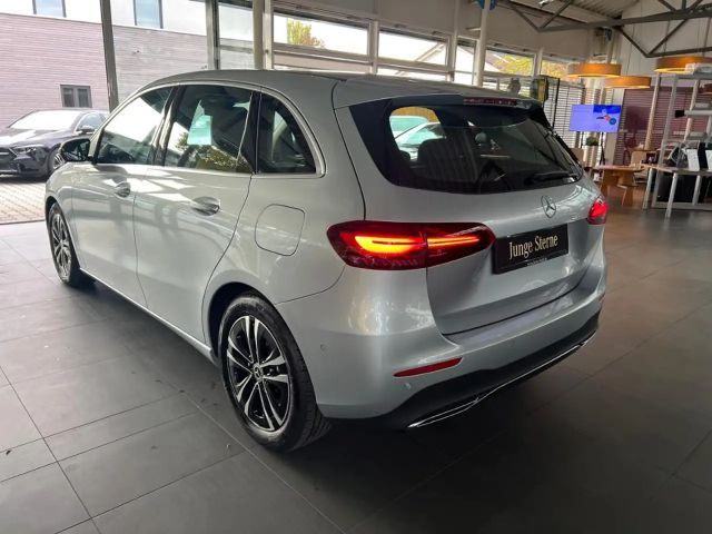 Mercedes-Benz B 200 B 200 d Progressive