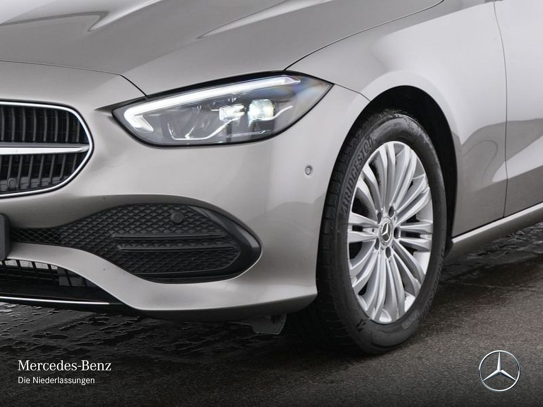 Mercedes-Benz C 180 Sedan