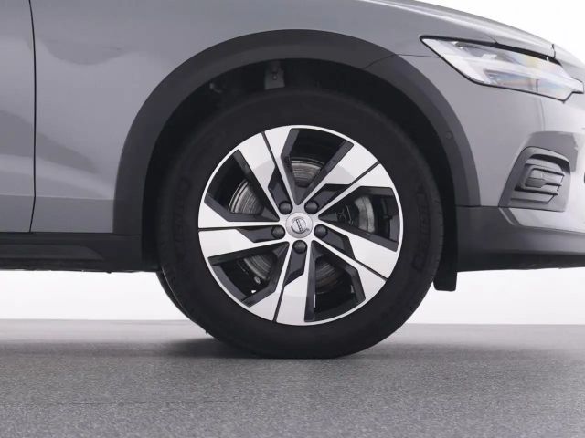 Volvo V60 Cross Country AWD Plus