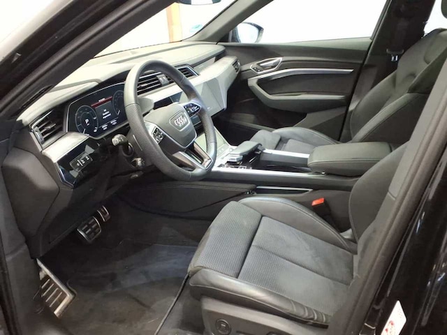 Audi Q8 e-tron 55 Quattro S-Line