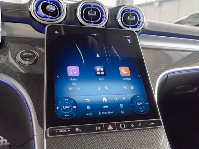 Mercedes-Benz C 200 AMG Line Sedan