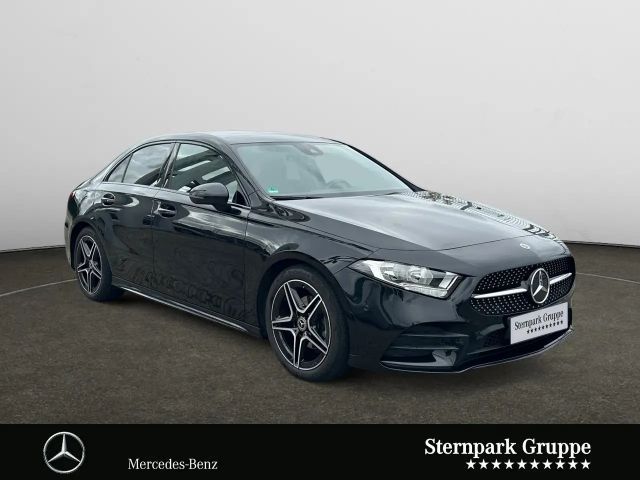 Mercedes-Benz A 180 AMG Line