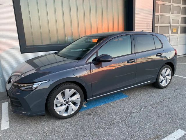 Volkswagen Golf e-Golf eHybrid