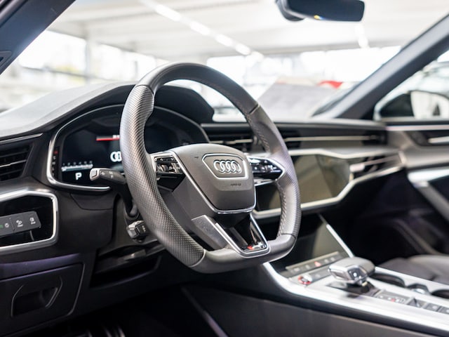 Audi S6 Quattro Sedan