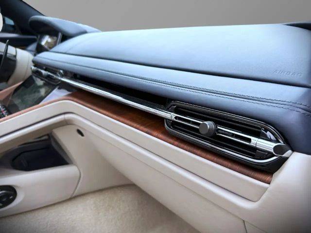 Aston Martin DB12 Volante Carribean Blue Pearl Carbonbremse