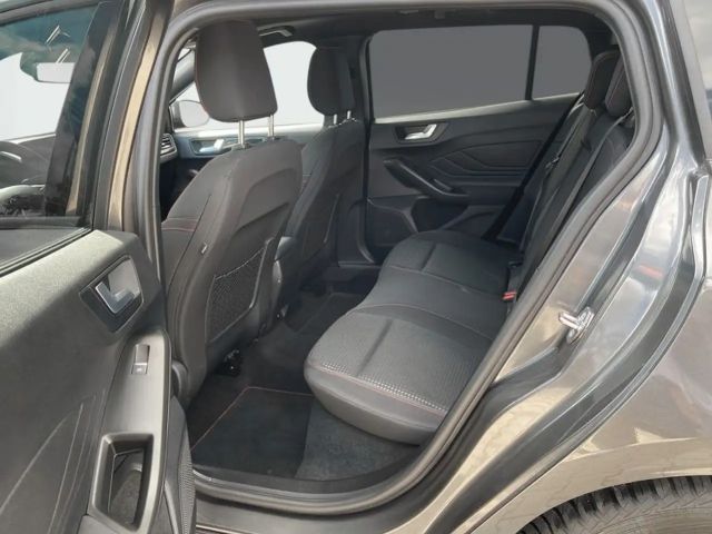 Ford Focus ST Line Wagon