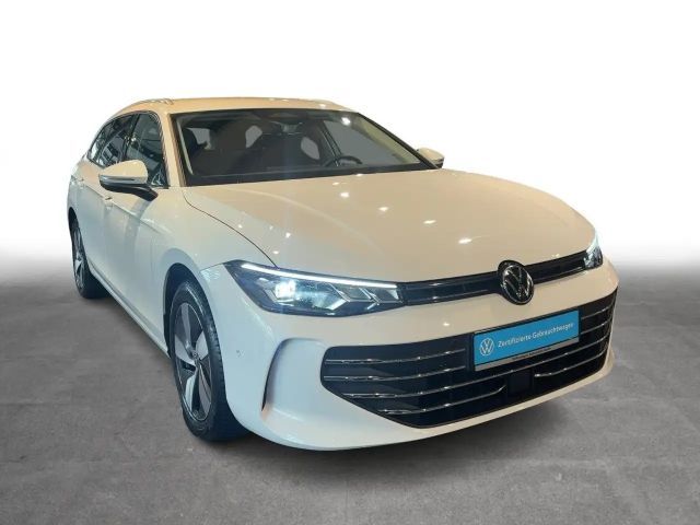 Volkswagen Passat 1.5 eTSI DSG Variant