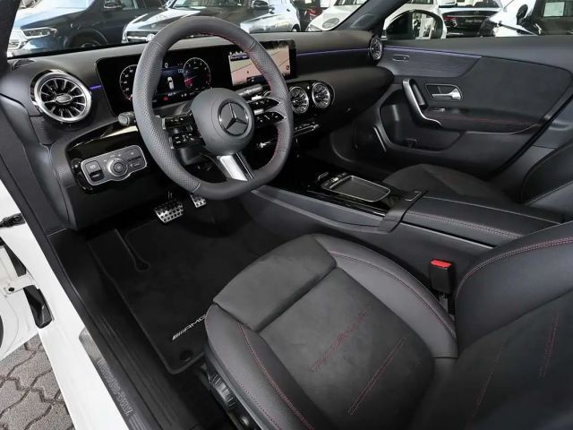 Mercedes-Benz A 200 AMG Line