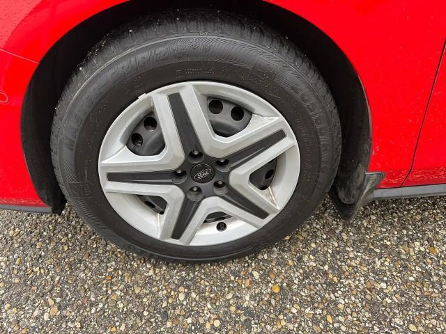 Ford Focus Cool & Connect EcoBoost Wagon