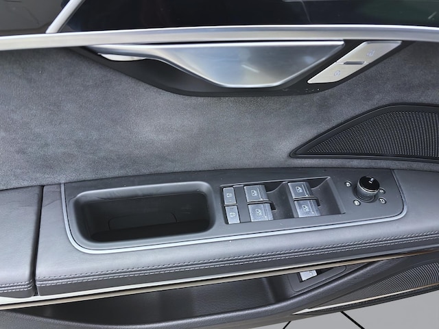 Audi A8 60 TFSI Hybride Quattro