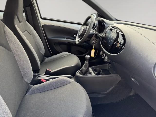 Toyota Aygo X 5-deurs Hatchback Play