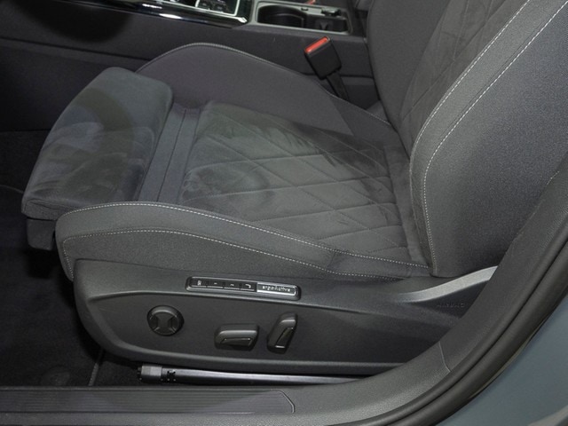 Volkswagen Golf 1.5 eTSI DSG Golf VIII