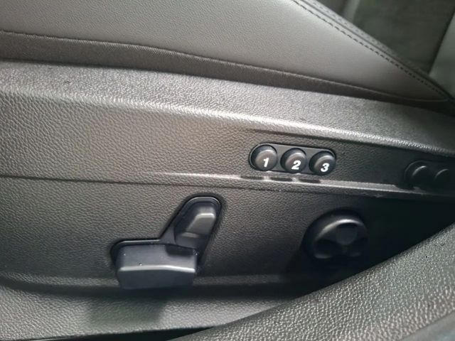 Alfa Romeo Giulia Q4 Turbo